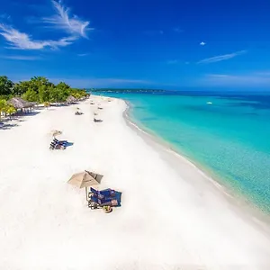 A Wave From It @ Aqueducts , Negril Jamaica